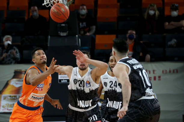 巨大信心 巨大信心