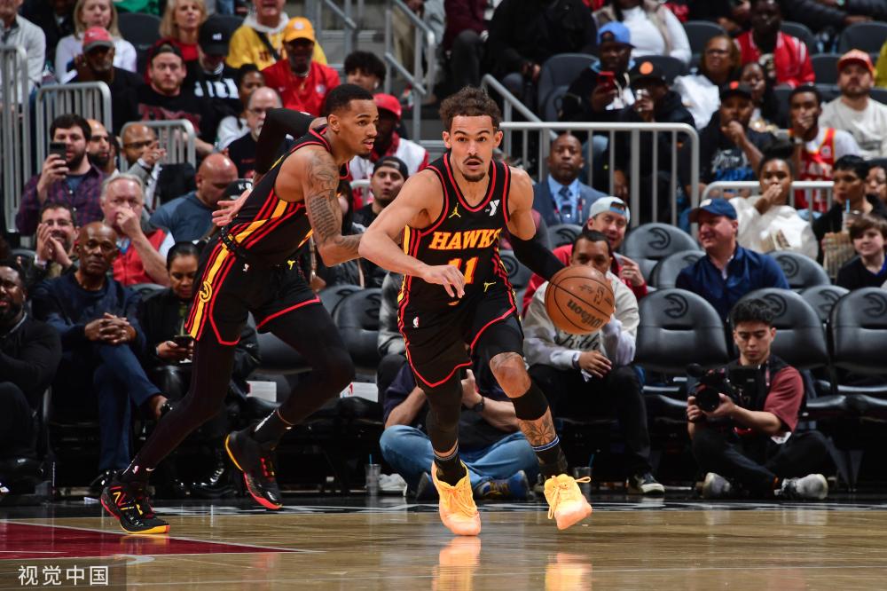 一次廷议中 一次廷议中